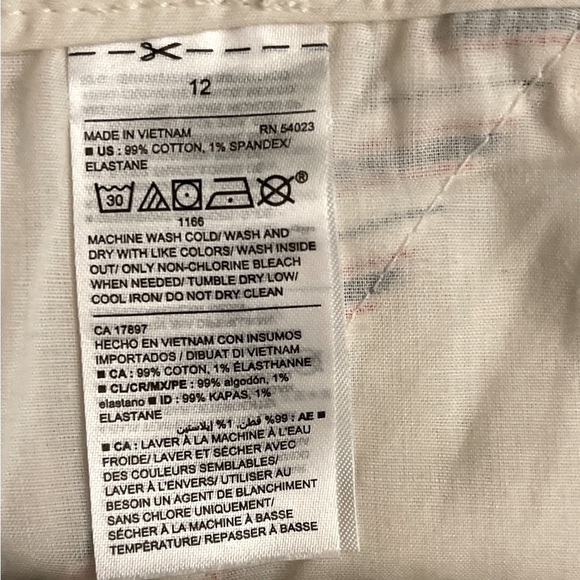 Old Navy White Button Up Shorts With Red And Blue Pinstripes, Size 12, 4” Inseam - Picture 5 of 5